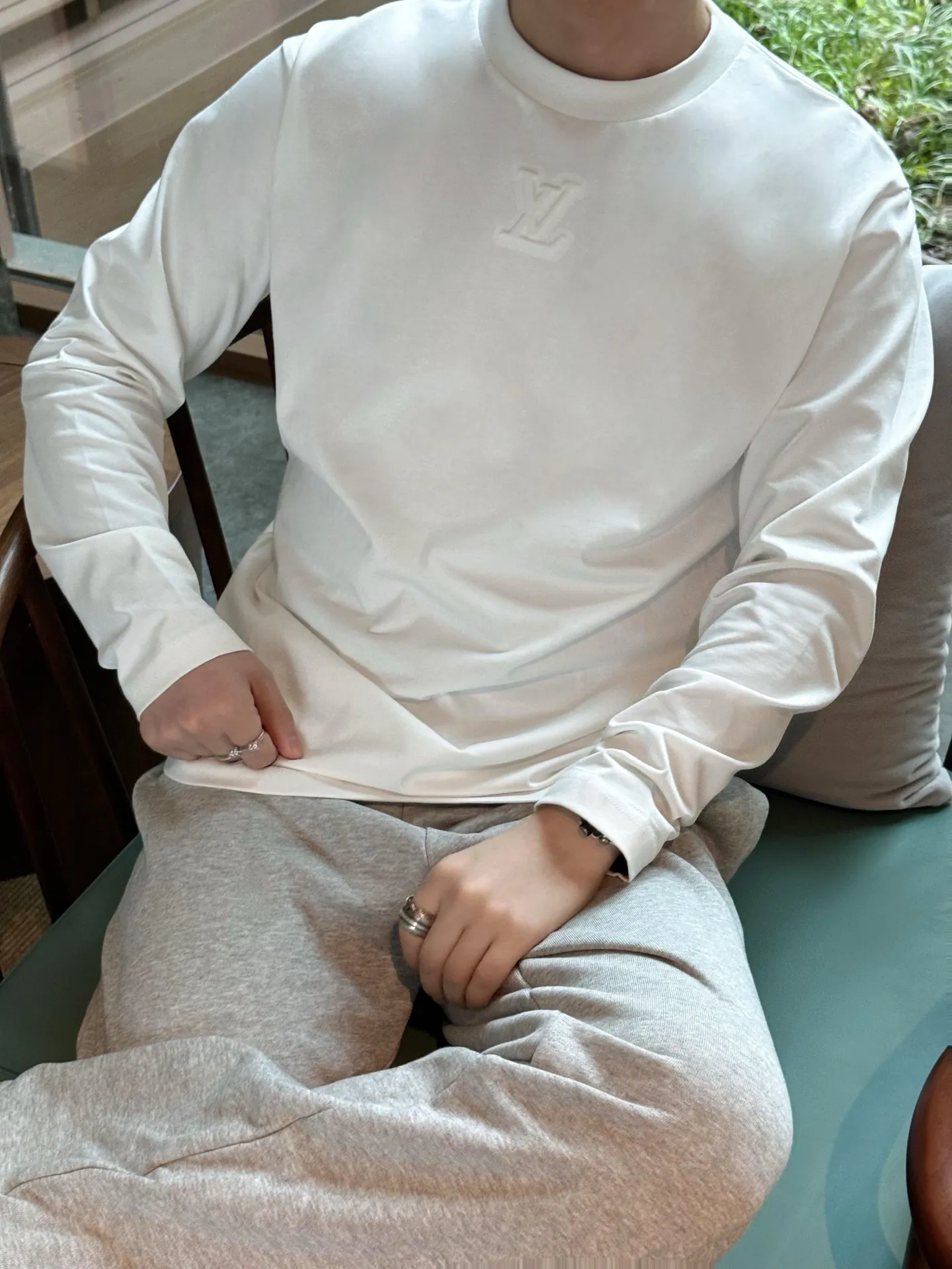 Louis Vuitton/Louis Vuitton embossed logo embossed long-sleeved T-shirt